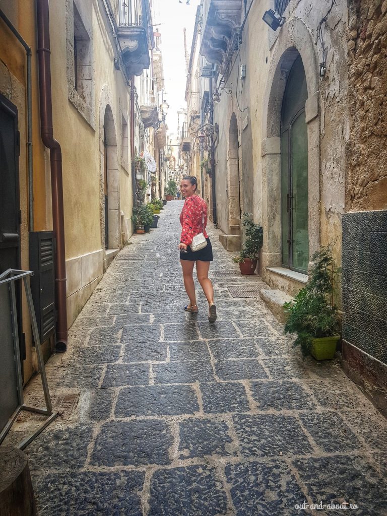 siracuza streets, sicilia